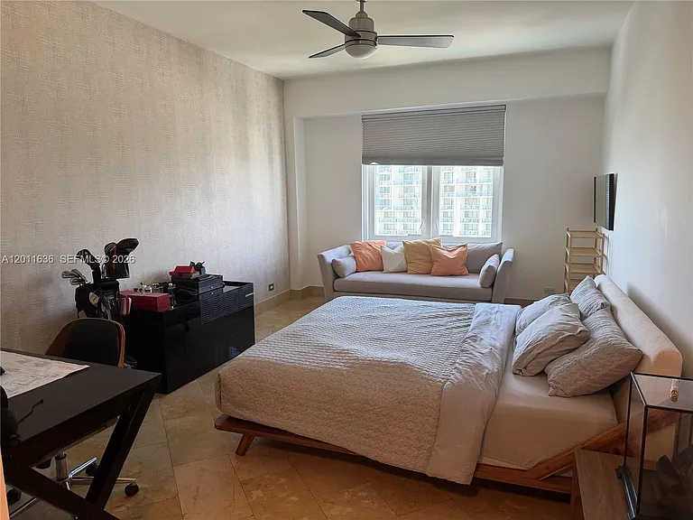 2301 Collins Ave #5 — Photo 5