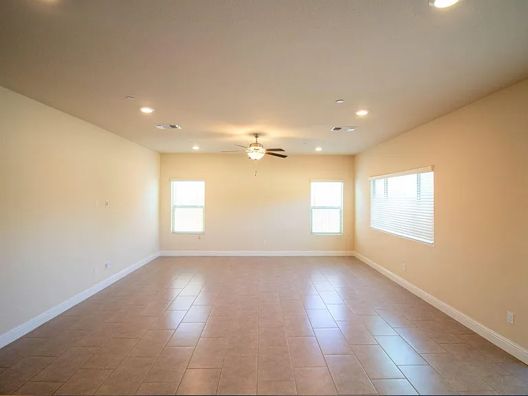 4419 Kerr Ct — Photo 9