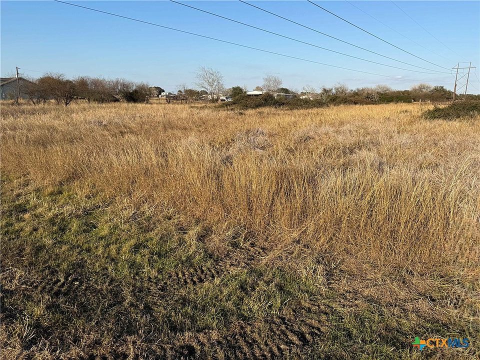 1st image of 12 W Oaks