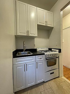 4th image of 432 E 89th St APT 4A