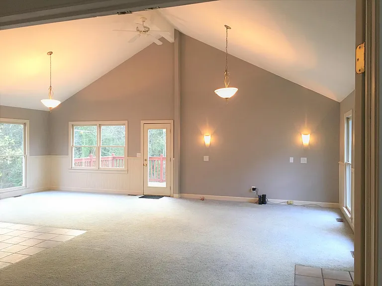 242 Torrington Rd — Photo 4