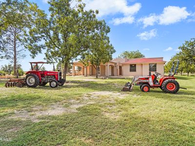 300 Ruffian Way, Clint, TX, 79836