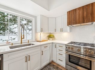 604 N Guadalupe Ave #C, Redondo Beach, CA 90277