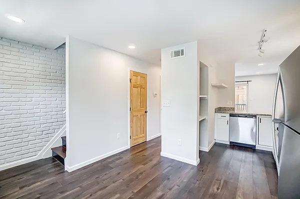 5701 Montgomery Rd #1 — Photo 22