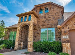1122 Woods Rd, Forney, TX 75126