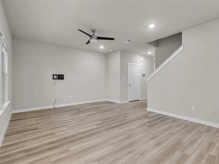 1212 Tipton St — Photo 3