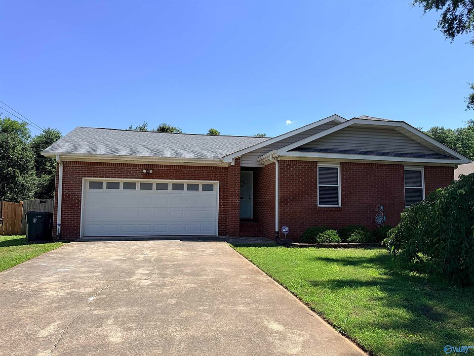1st image of 113 Portal Ln