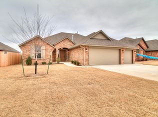 736 Bobcat Trl, Yukon, OK 73099