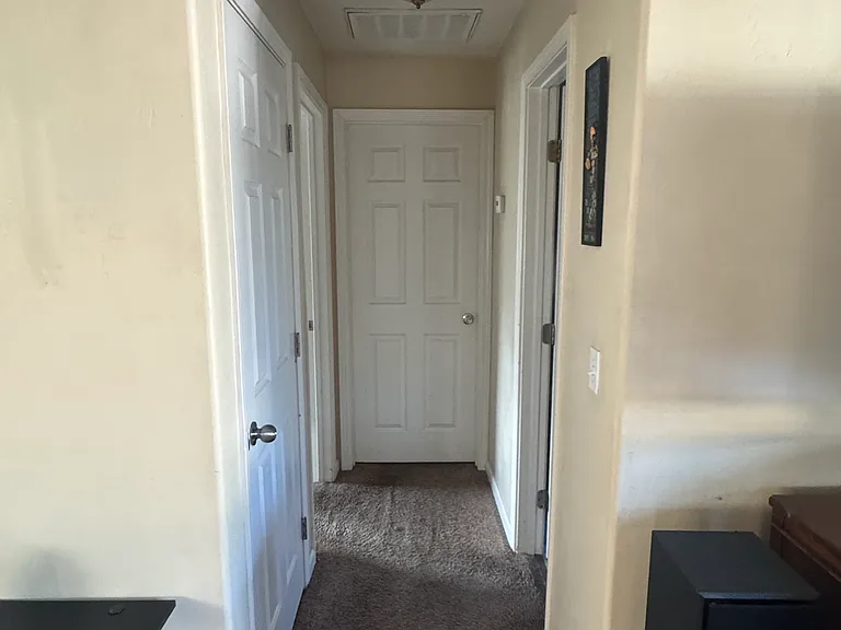 223 Poplar St — Photo 8