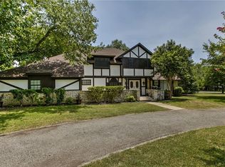 8701 Oak Ledge Dr, Austin, TX 78748