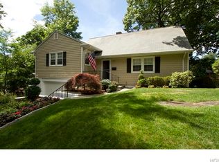 162 Harding Dr, New Rochelle, NY 10801