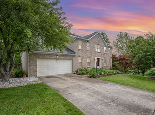 8 Whispering Woods Ln, Alexandria, KY 41001