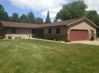 9 Old Farm Ln, Washington, IL 61571