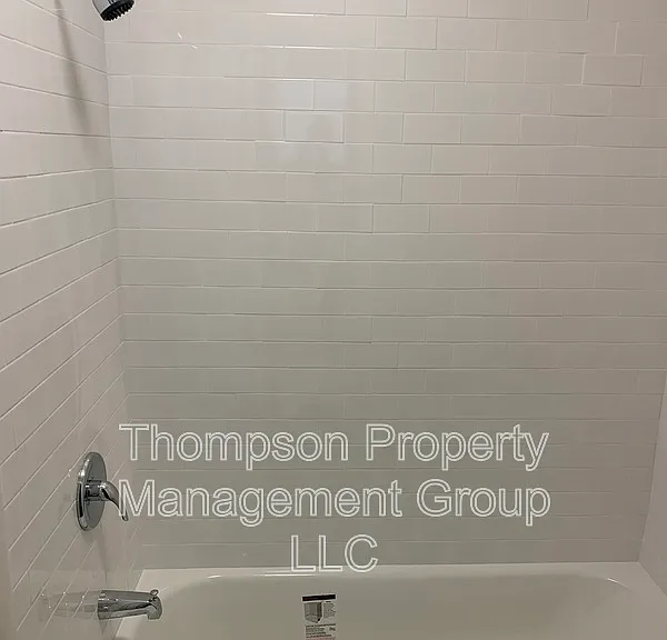 1736 E Mulberry Dr — Photo 10