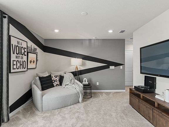 Two-stroy home with Loft