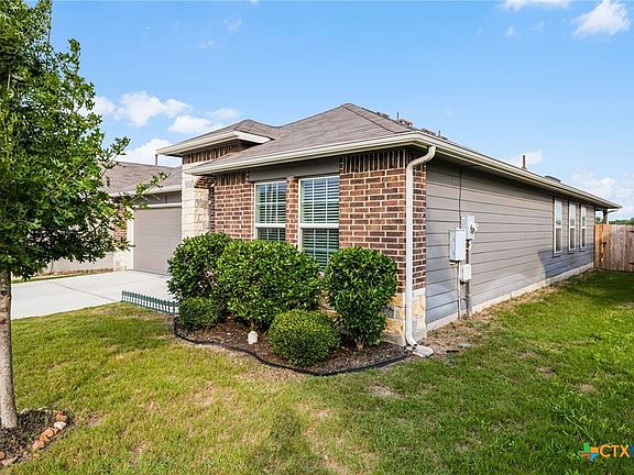 5th image of 1780 Heather Glen Dr