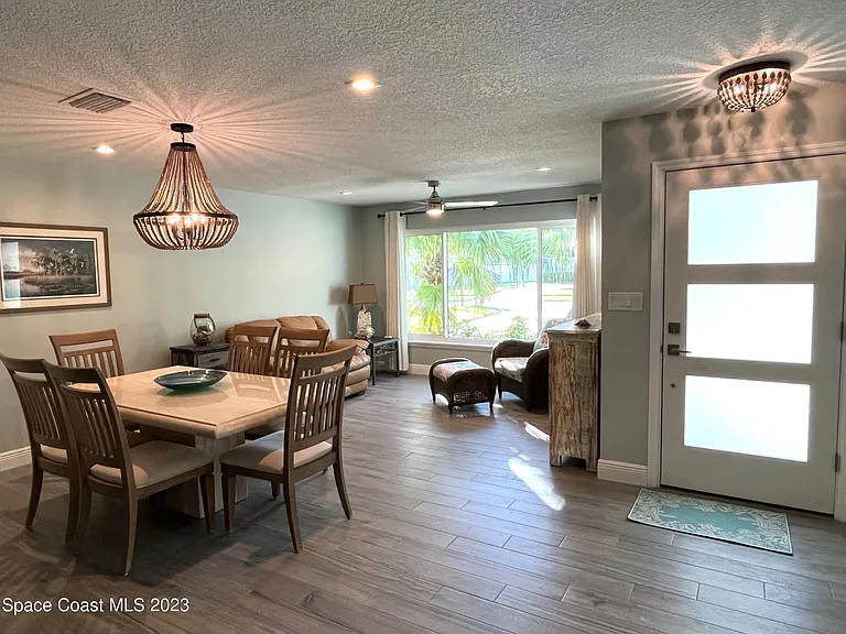 571 Kale St — Photo 10