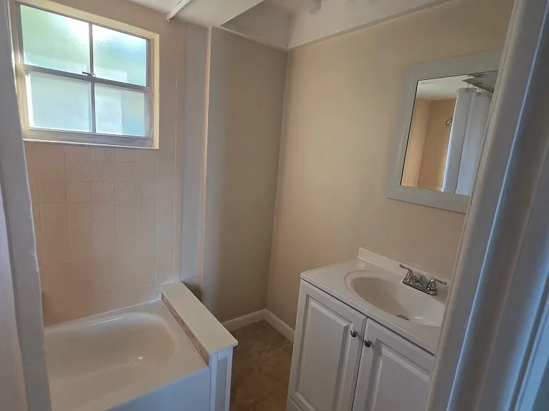 656 W Osceola St — Photo 24