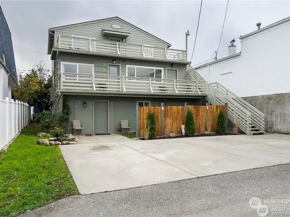 916 34th Street, Anacortes, WA 98221