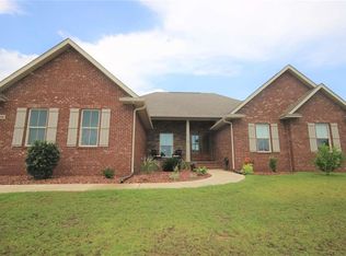 1098 Wensel Dr, Cantonment, FL 32533