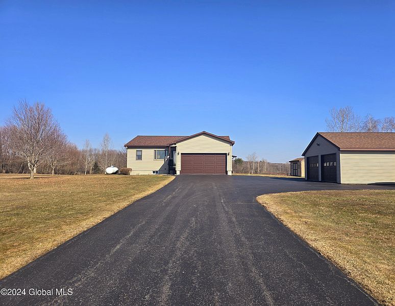 2nd image of 121 Opalka Road