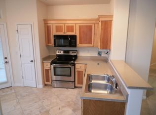 395 Springtree Ln, West Linn, OR 97068