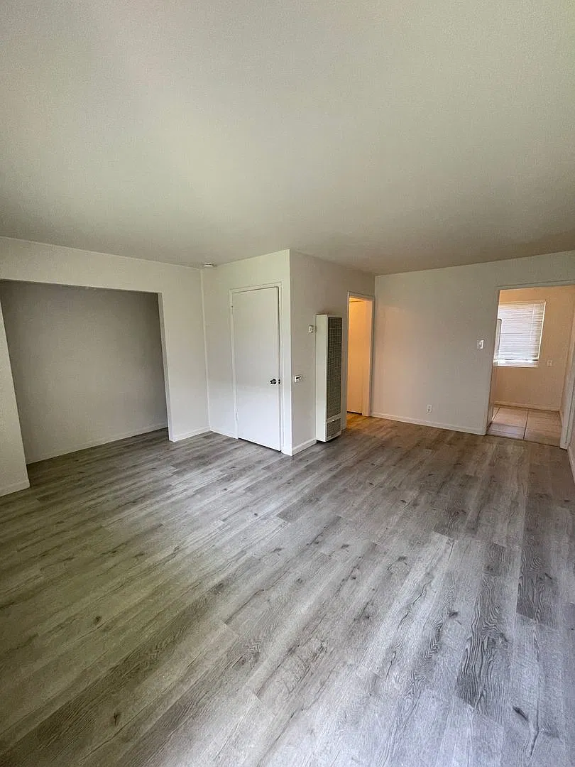 1419 South B Street — Photo 2