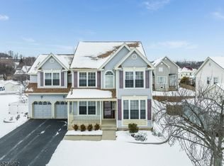 24 Haze Way, Phillipsburg, NJ 08865