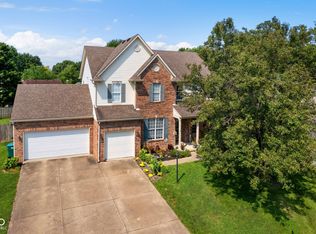 204 Shadowview Cir, Mooresville, IN