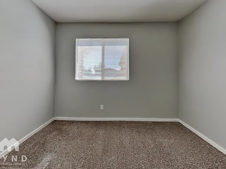6041 S 8th Pl — Photo 13