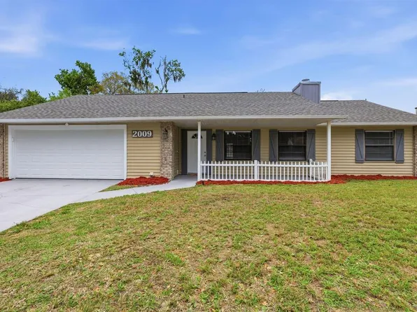 2009 Umbrella Tree Dr, Edgewater, FL 32141