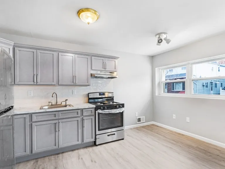 51 Lester St #1 — Photo 5