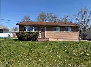 2860 Linda Dr NW, Warren, OH