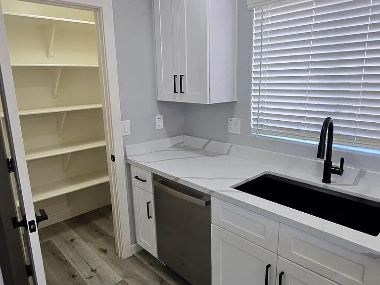 23451 N El Frio Ct — Photo 17