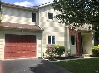 233 E Windsor Rd, Saylorsburg, PA 18353