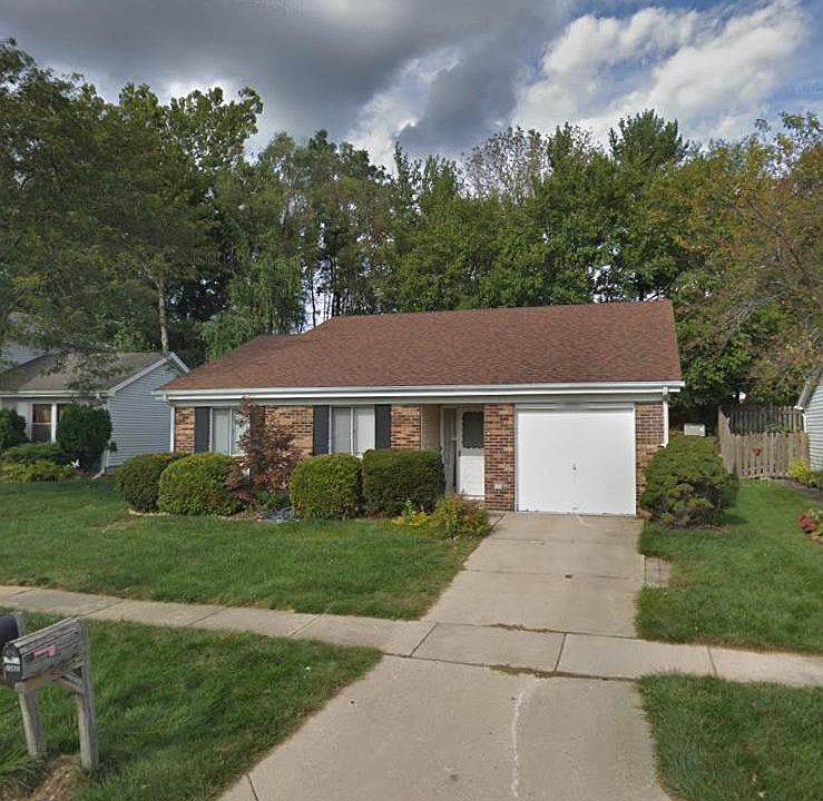 1st image of 2S441 Cynthia Dr