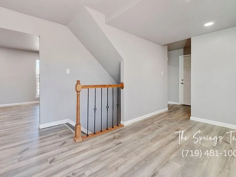 6460 Bugle Dr — Photo 15