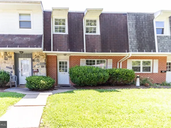 1111 W Aaron Dr APT E, State College, PA 16803