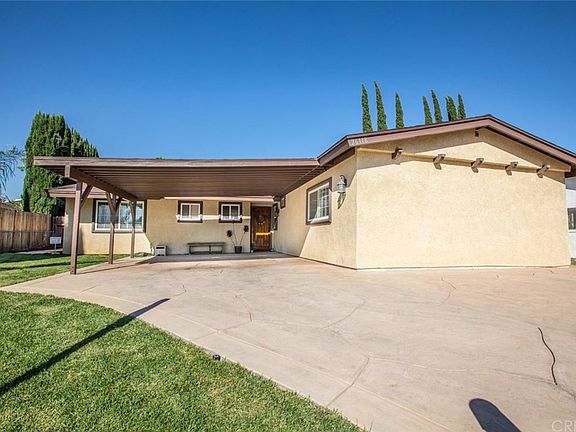 2nd image of 26118 Oakflat Ct