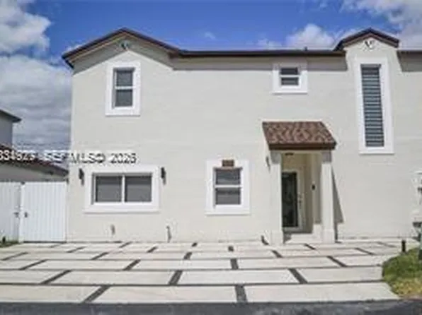 9035 SW 148th Ct, Miami, FL 33196