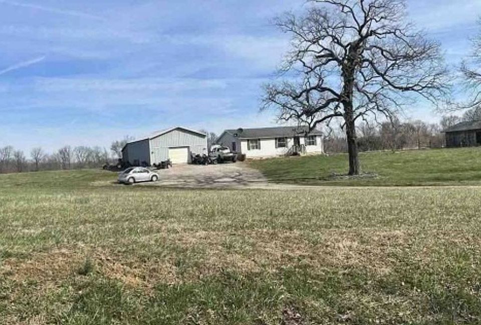 1st image of 3251 Hyden Rd