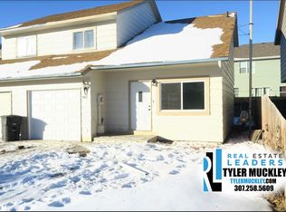982 Beryl St, Mills, WY 82644