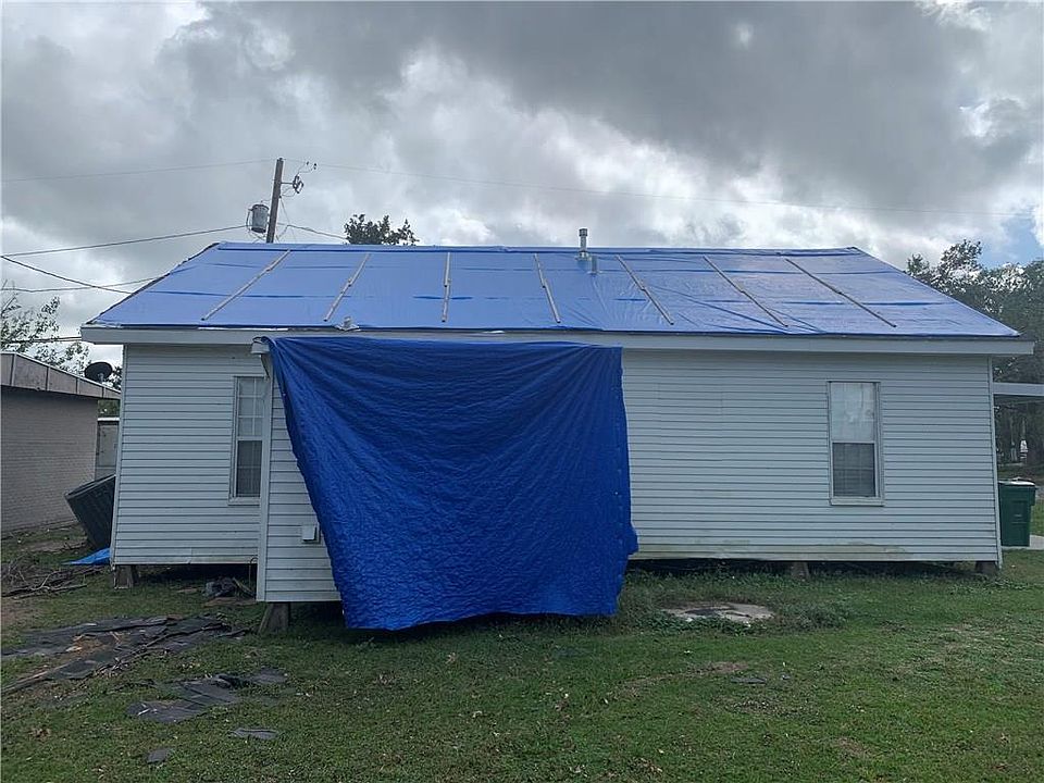 2nd image of 703 Tallow Rd