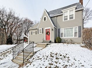 16 Everett Rd, Albany, NY 12205