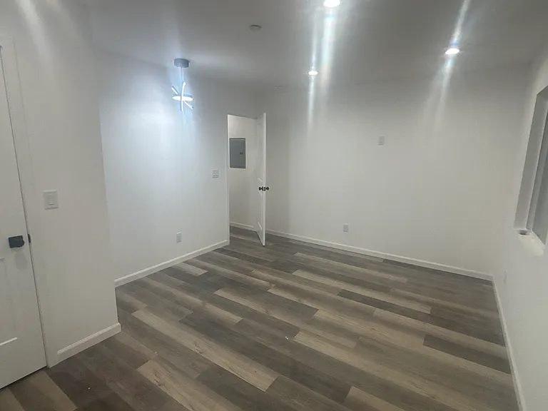 3006 S Palm Grove Ave #3 — Photo 12