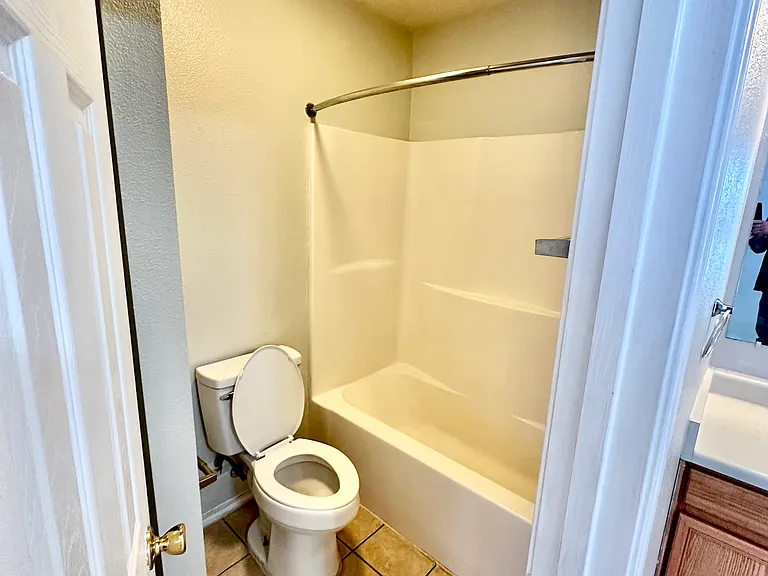 15315 Kamary Ln #15315 — Photo 9