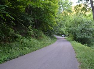 1933 Boozy Creek Rd, Bristol, VA 24202