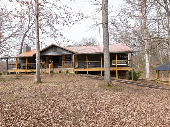 1501 Peach Tree St, Sevierville, TN 37862