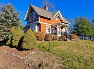 39 Mackenzie Rd, Morristown, NJ 07960