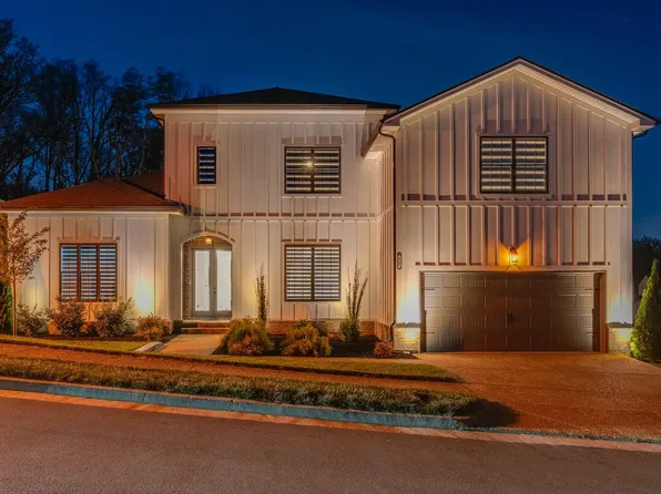 717 Summit Oaks Ct, Nashville, TN 37221